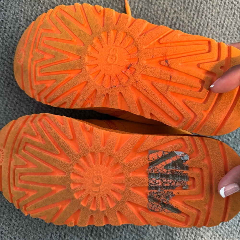 UGG‎ Neumel Boots In Orange Suede - Picture 9 of 9
